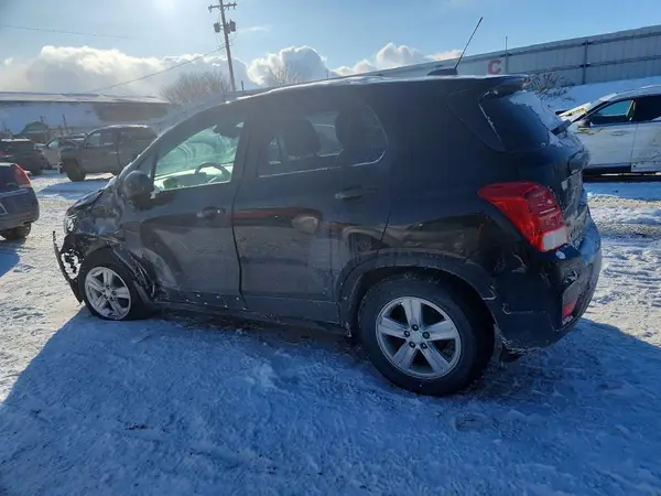 3GNCJKSB6KL368278 2019 CHEVROLET TRAX - Image 2