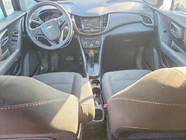 3GNCJKSB6KL368278 2019 CHEVROLET TRAX - Image 8