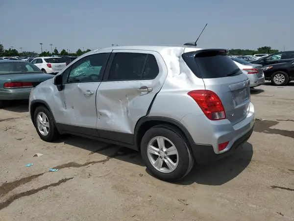 3GNCJKSB6KL372525 2019 CHEVROLET TRAX - Image 2