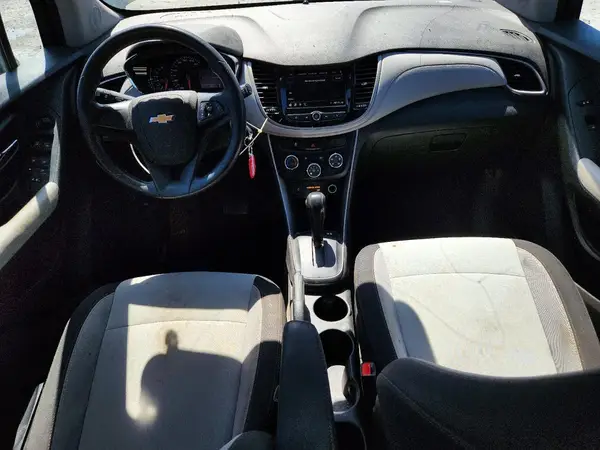 3GNCJKSB6KL375005 2019 CHEVROLET TRAX - Image 8