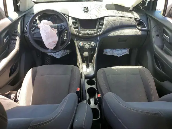 3GNCJKSB6KL376526 2019 CHEVROLET TRAX - Image 8