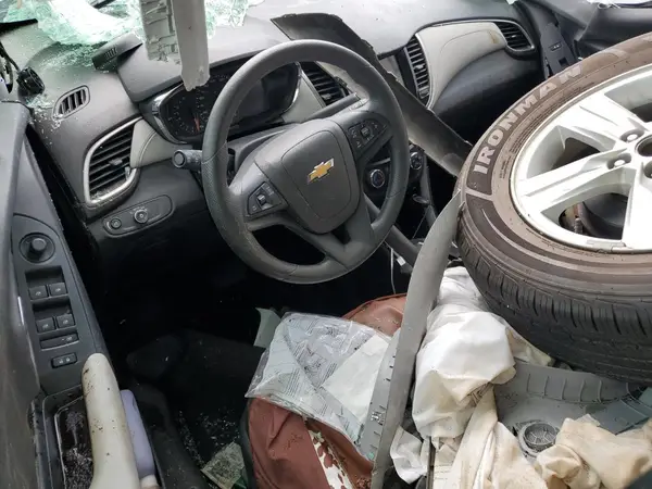 3GNCJKSB6KL392595 2019 CHEVROLET TRAX - Image 8