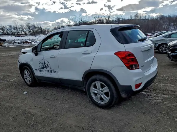 3GNCJKSB6LL107539 2020 CHEVROLET TRAX - Image 2