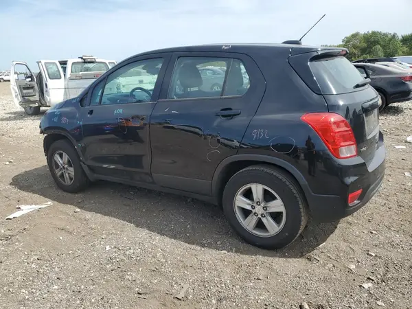 3GNCJKSB6LL120985 2020 CHEVROLET TRAX - Image 2