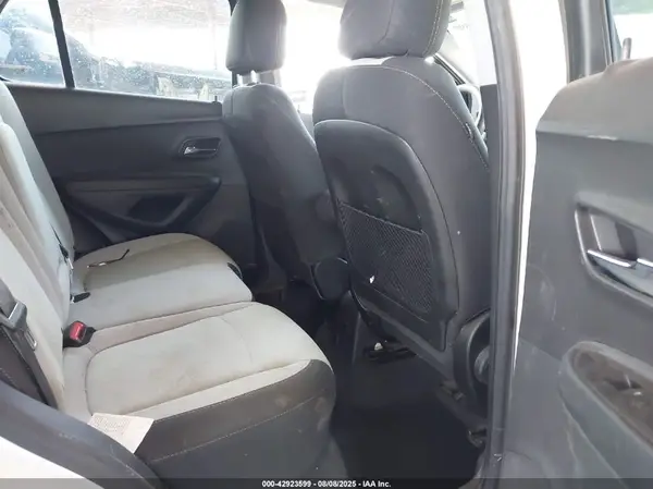 3GNCJKSB6LL122364 2020 CHEVROLET TRAX - Image 8
