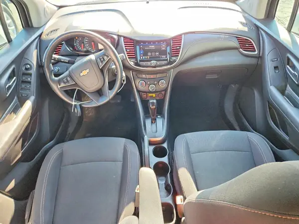 3GNCJKSB6LL123076 2020 CHEVROLET TRAX - Image 8