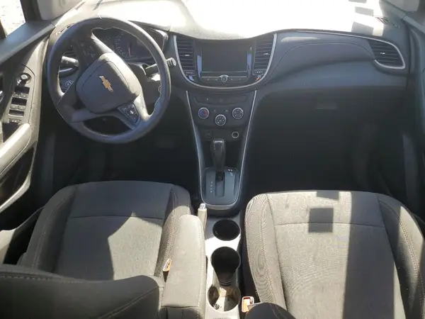 3GNCJKSB6LL127306 2020 CHEVROLET TRAX - Image 8