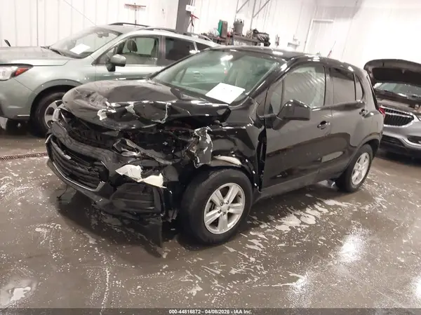 3GNCJKSB6LL128407 2020 CHEVROLET TRAX - Image 2