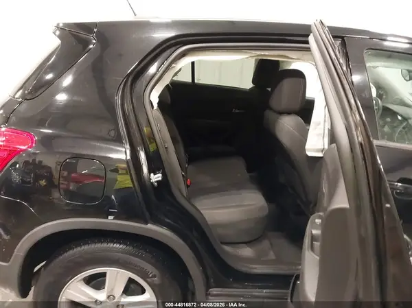 3GNCJKSB6LL128407 2020 CHEVROLET TRAX - Image 8