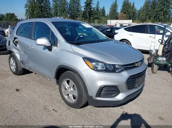 3GNCJKSB6LL134157 2020 CHEVROLET TRAX - Image 1