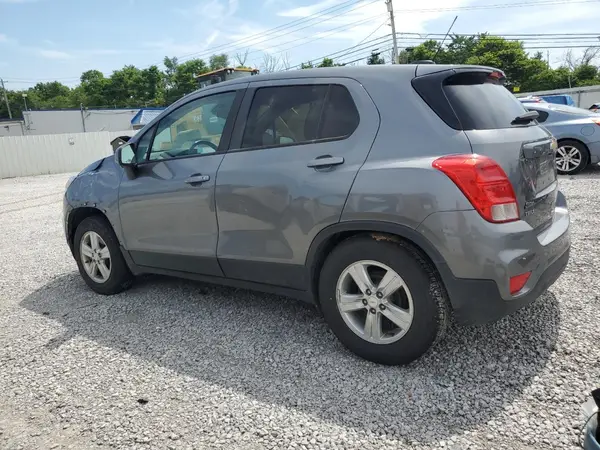 3GNCJKSB6LL154246 2020 CHEVROLET TRAX - Image 2