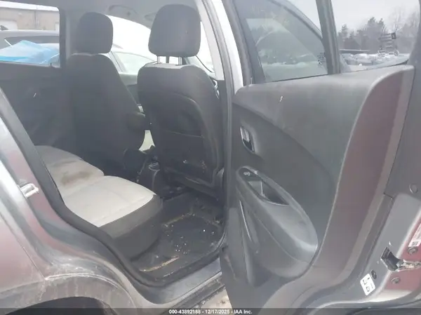 3GNCJKSB6LL155803 2020 CHEVROLET TRAX - Image 8