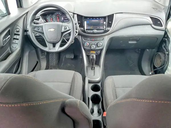 3GNCJKSB6LL166123 2020 CHEVROLET TRAX - Image 8