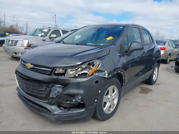 3GNCJKSB6LL168499 2020 CHEVROLET TRAX - Image 2