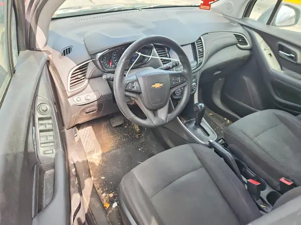 3GNCJKSB6LL170673 2020 CHEVROLET TRAX - Image 8
