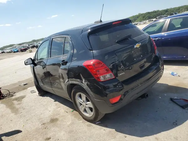 3GNCJKSB6LL177140 2020 CHEVROLET TRAX - Image 2