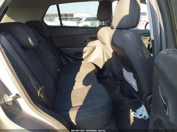 3GNCJKSB6LL180071 2020 CHEVROLET TRAX - Image 8