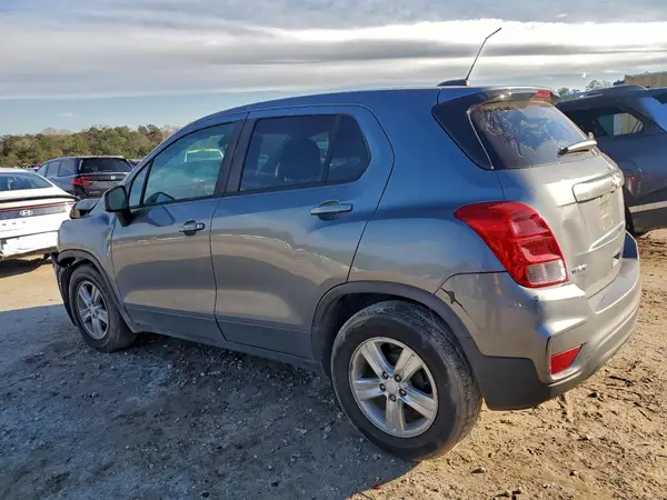 3GNCJKSB6LL184721 2020 CHEVROLET TRAX - Image 2