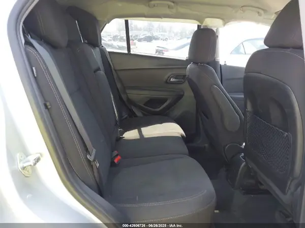 3GNCJKSB6LL188302 2020 CHEVROLET TRAX - Image 8