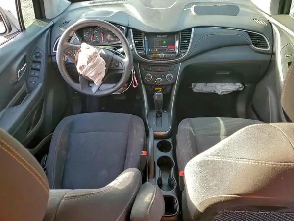 3GNCJKSB6LL196514 2020 CHEVROLET TRAX - Image 8