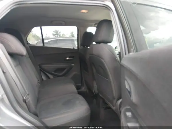 3GNCJKSB6LL214560 2020 CHEVROLET TRAX - Image 8