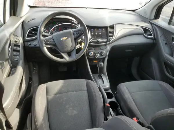 3GNCJKSB6LL215725 2020 CHEVROLET TRAX - Image 8