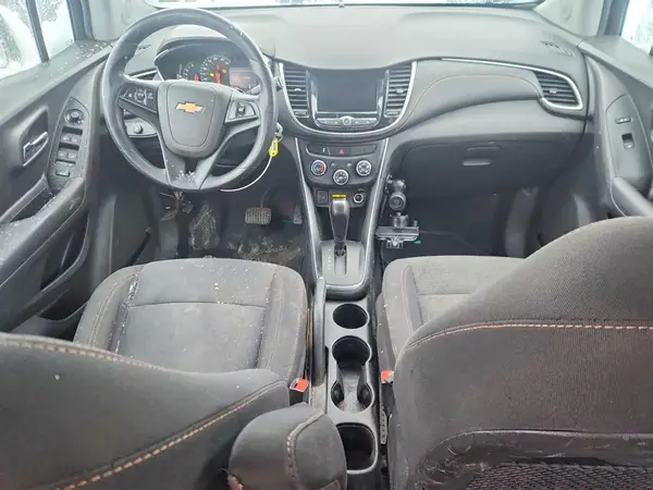 3GNCJKSB6LL219743 2020 CHEVROLET TRAX - Image 8