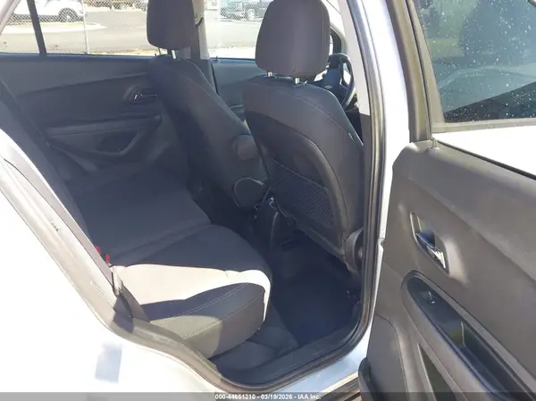 3GNCJKSB6LL223713 2020 CHEVROLET TRAX - Image 8