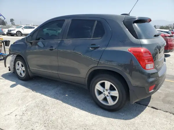 3GNCJKSB6LL241130 2020 CHEVROLET TRAX - Image 2