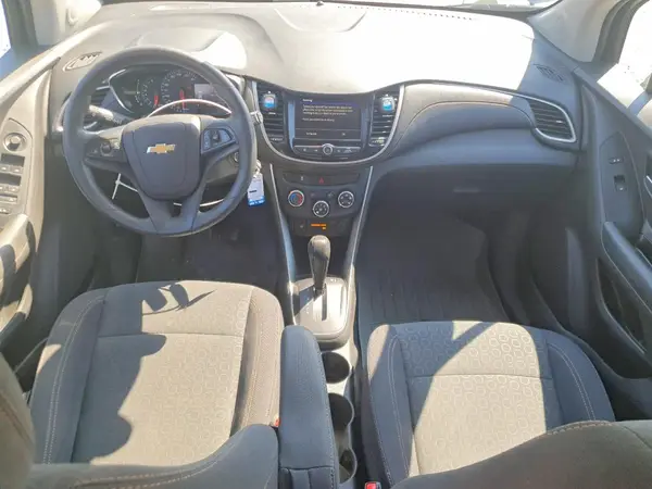3GNCJKSB6LL241726 2020 CHEVROLET TRAX - Image 8