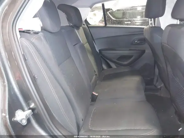 3GNCJKSB6LL260650 2020 CHEVROLET TRAX - Image 8