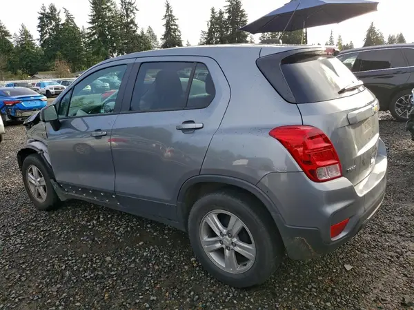 3GNCJKSB6LL294894 2020 CHEVROLET TRAX - Image 2