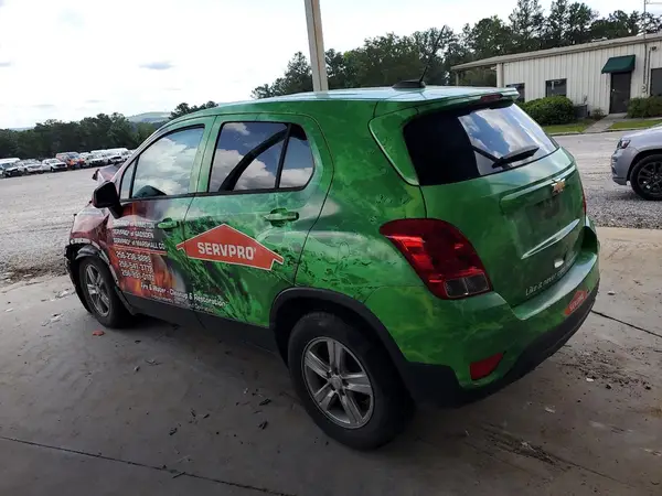 3GNCJKSB6LL304890 2020 CHEVROLET TRAX - Image 2