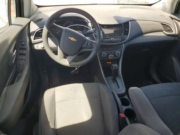 3GNCJKSB6LL307563 2020 CHEVROLET TRAX - Image 8