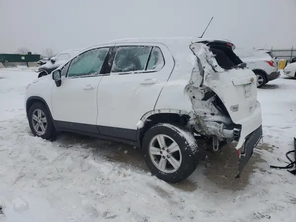 3GNCJKSB6LL322211 2020 CHEVROLET TRAX - Image 2