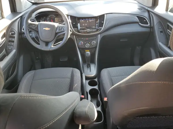 3GNCJKSB6LL340045 2020 CHEVROLET TRAX - Image 8