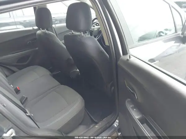 3GNCJKSB7GL122086 2016 CHEVROLET TRAX - Image 8