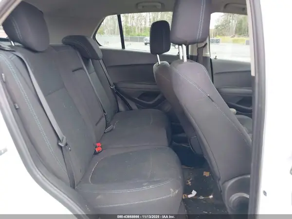 3GNCJKSB7GL130575 2016 CHEVROLET TRAX - Image 8