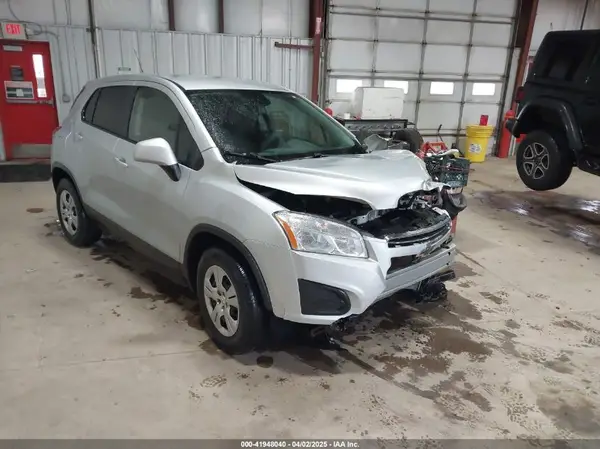 3GNCJKSB7GL228621 2016 CHEVROLET TRAX - Image 1