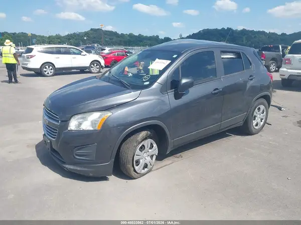 3GNCJKSB7GL260694 2016 CHEVROLET TRAX - Image 2