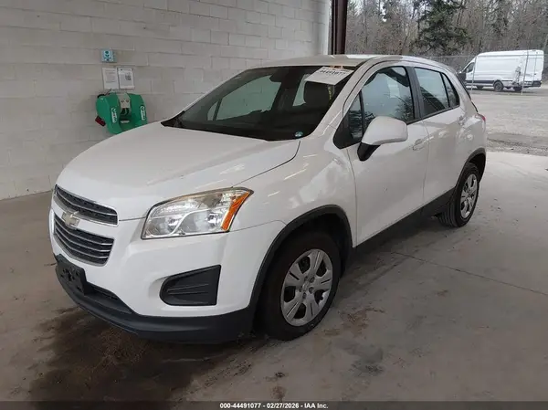 3GNCJKSB7GL266611 2016 CHEVROLET TRAX - Image 2
