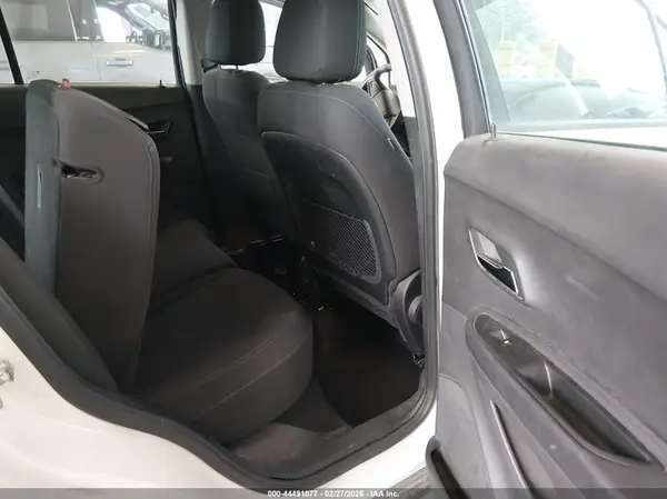 3GNCJKSB7GL266611 2016 CHEVROLET TRAX - Image 8