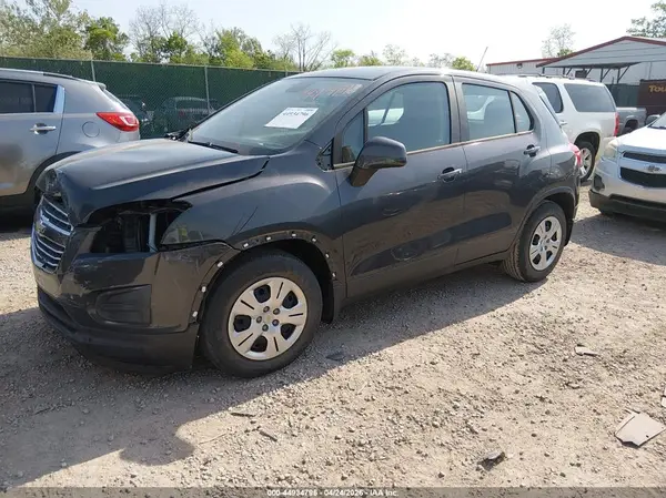 3GNCJKSB7GL267211 2016 CHEVROLET TRAX - Image 2