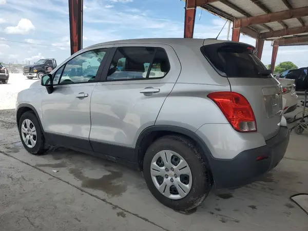 3GNCJKSB7GL267435 2016 CHEVROLET TRAX - Image 2