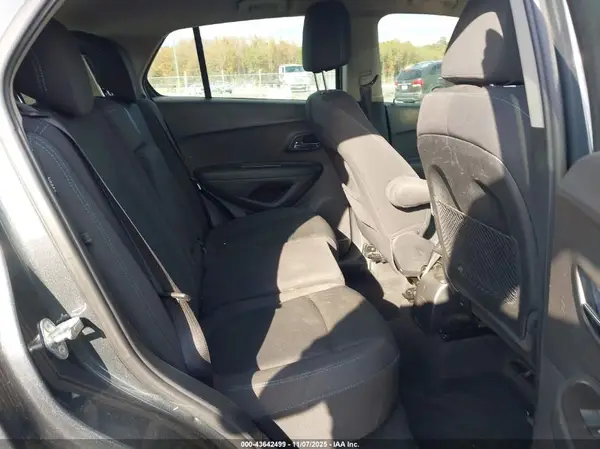 3GNCJKSB7GL278063 2016 CHEVROLET TRAX - Image 8
