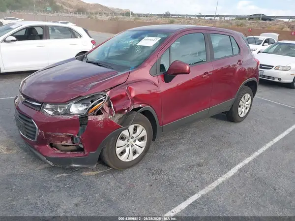 3GNCJKSB7HL169071 2017 CHEVROLET TRAX - Image 2