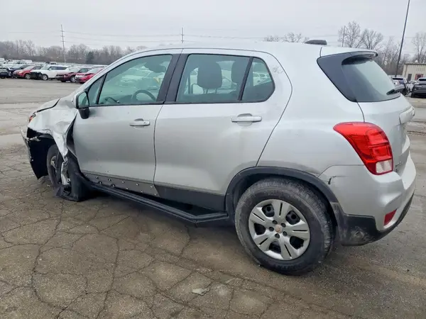 3GNCJKSB7HL189515 2017 CHEVROLET TRAX - Image 2