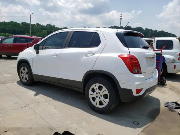 3GNCJKSB7HL194763 2017 CHEVROLET TRAX - Image 2