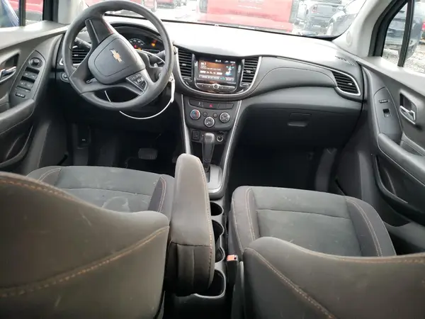 3GNCJKSB7HL215742 2017 CHEVROLET TRAX - Image 8