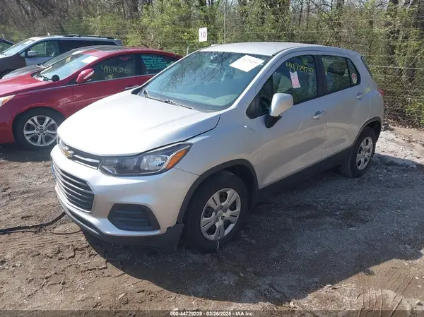 3GNCJKSB7HL238549 2017 CHEVROLET TRAX - Image 2